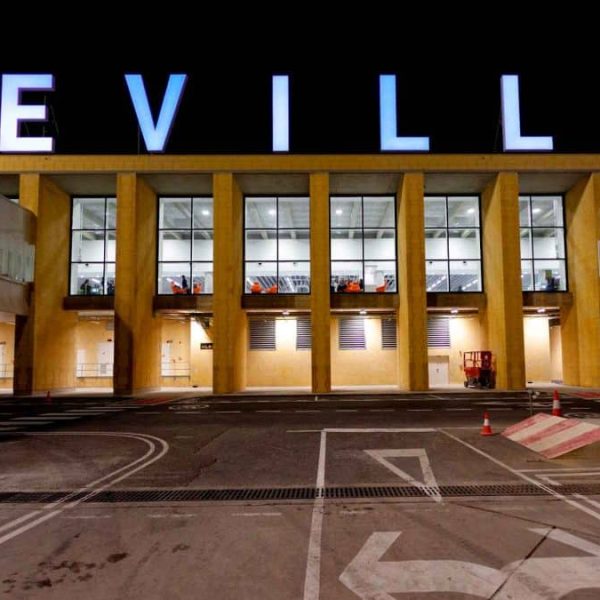 taxi Huelva al aeropuerto de Sevilla
